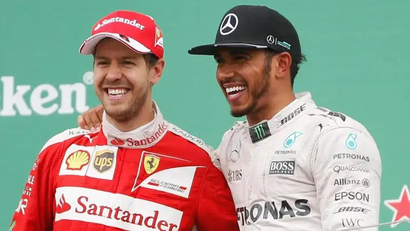 F1. Vettel fa il tifo per Hamilton: "Ferrari? Per me non ha funzionato perch&eacute; c'era lui. Spero vinca il titolo"