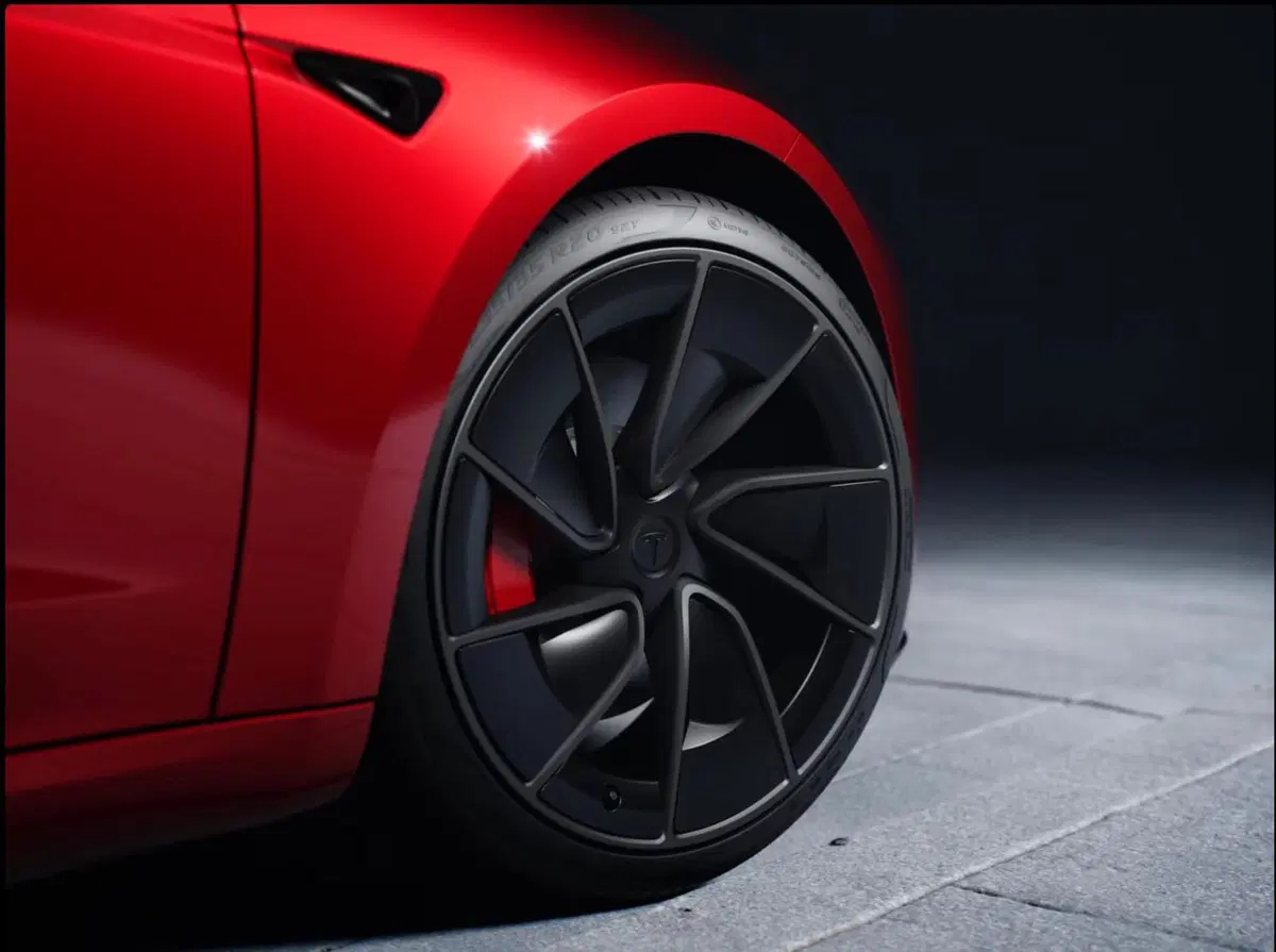 Quanto conta l'aerodinamica per le elettriche? Tesla Model 3 vs Xiaomi (7)