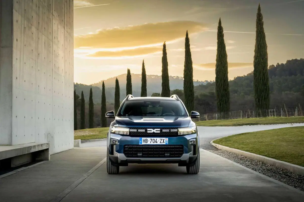 Dacia Bigster, la prova su strada con il nuovo motore 1.8 FULL HYBRID a meno di 30k (2)