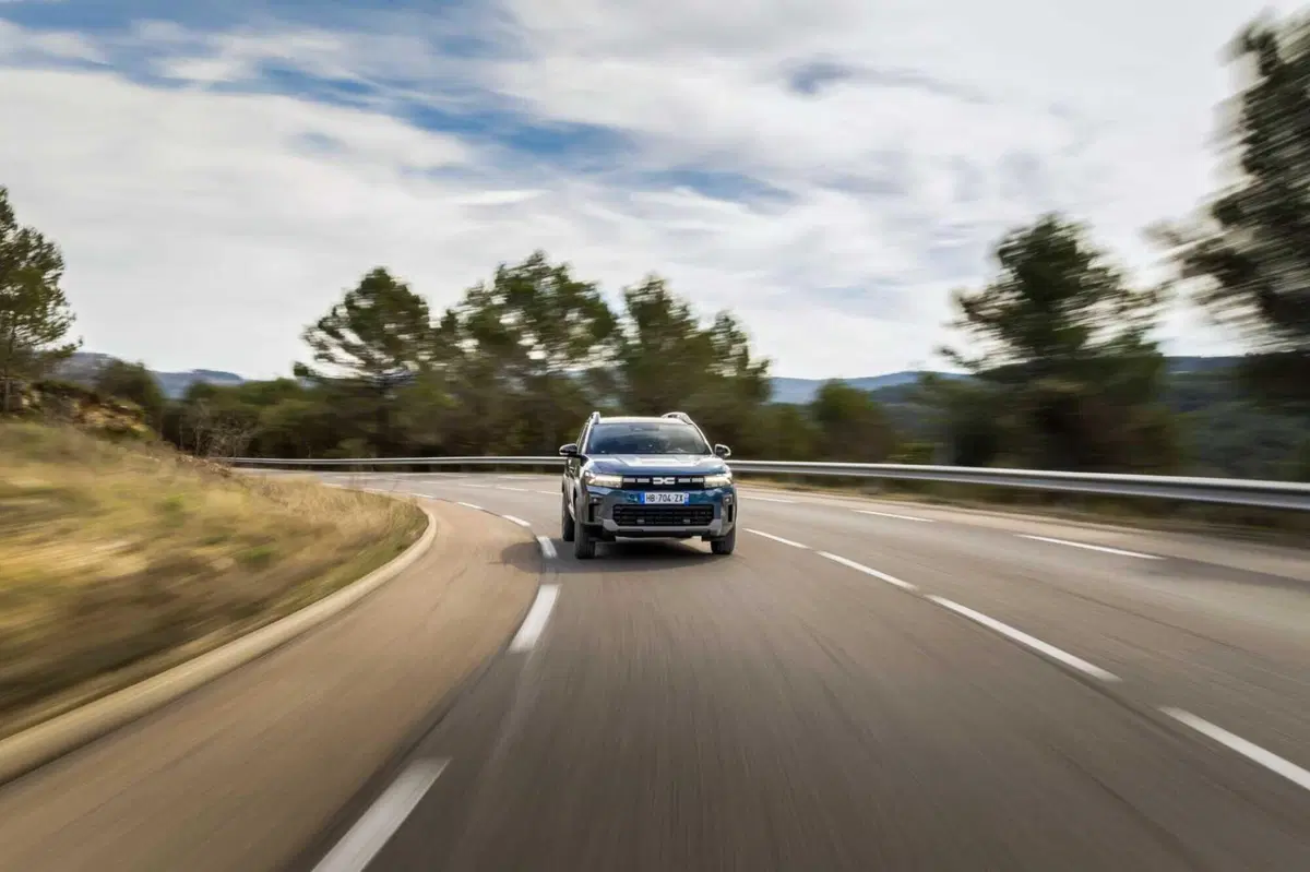 Dacia Bigster, la prova su strada con il nuovo motore 1.8 FULL HYBRID a meno di 30k (13)