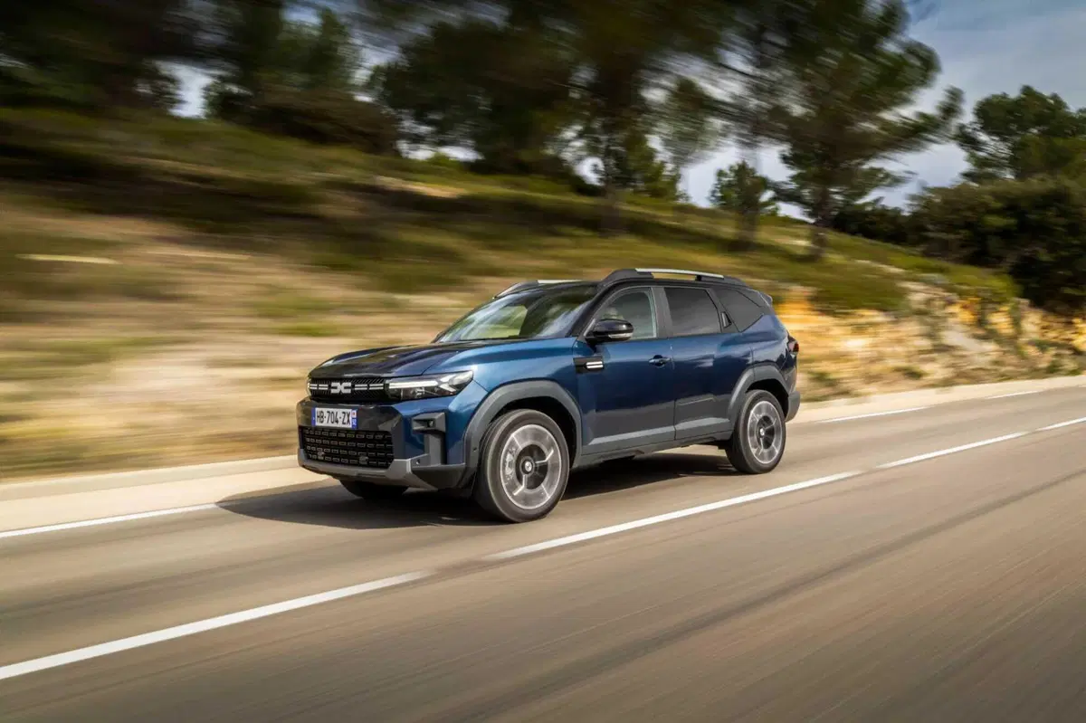 Dacia Bigster, la prova su strada con il nuovo motore 1.8 FULL HYBRID a meno di 30k (14)