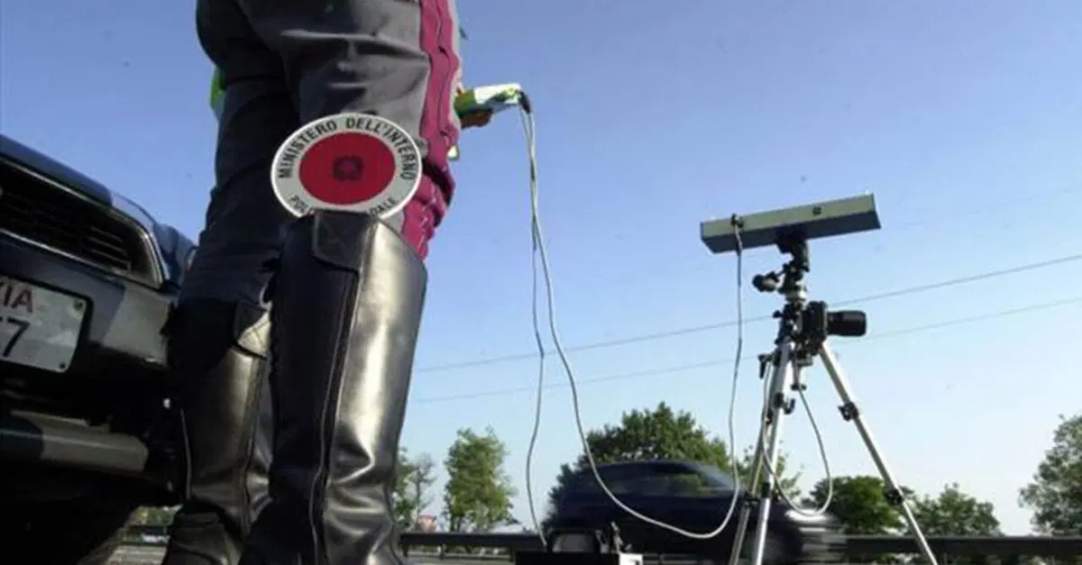 Nuove telecamere per le multe, &egrave; boom: 440 sanzioni "al volo" per assicurazioni e revisioni non fatte 