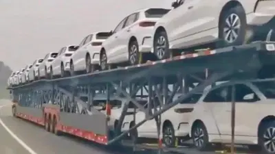 Le bisarche cinesi per trasportare le auto sono diverse [VIDEO]