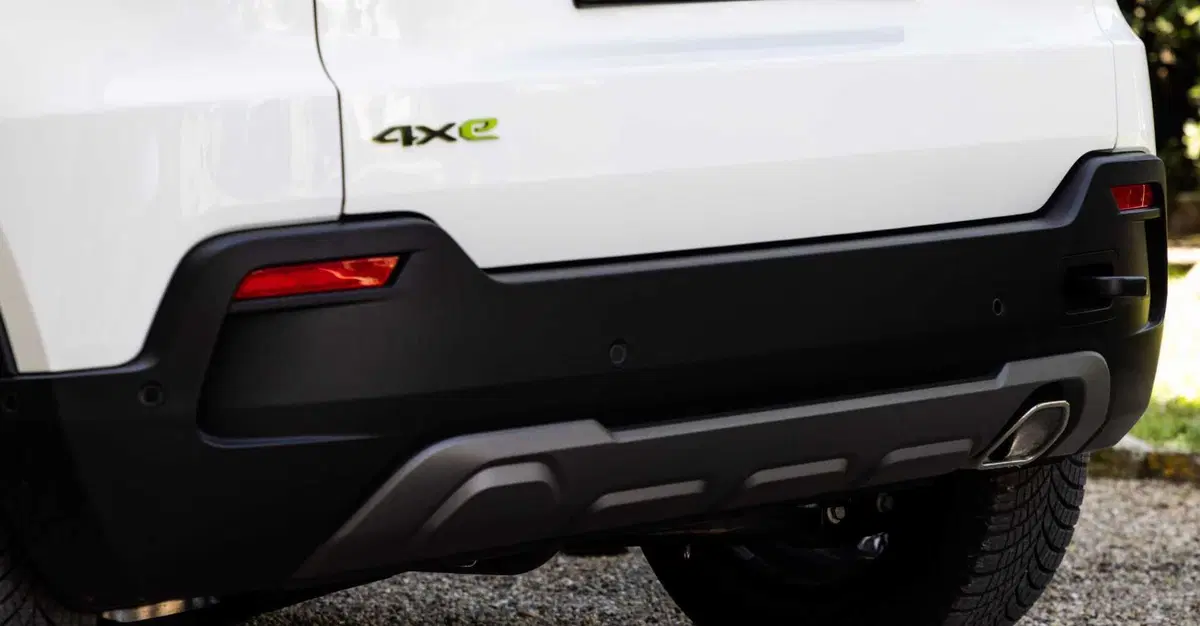 Jeep Avenger 4xe: l'integrale ibrido, ma quanto è VERA JEEP? [VIDEO] (5)