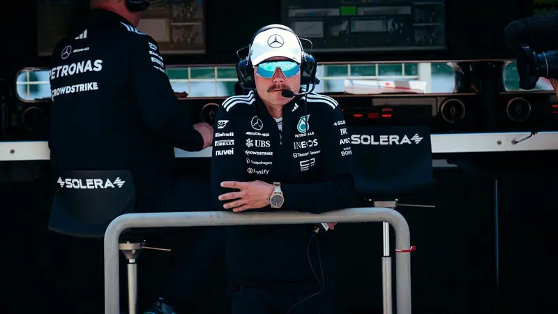 F1. Bottas: "Voglio rendermi utile in Mercedes, ma l'obiettivo &egrave; un sedile nel 2026" e nel mentre scende in pista con McLaren