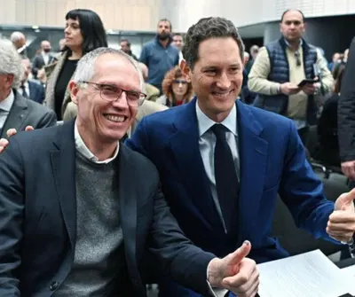 Elkann, fatti ridare i soldi da Tavares: politici durissimi con Stellantis 
