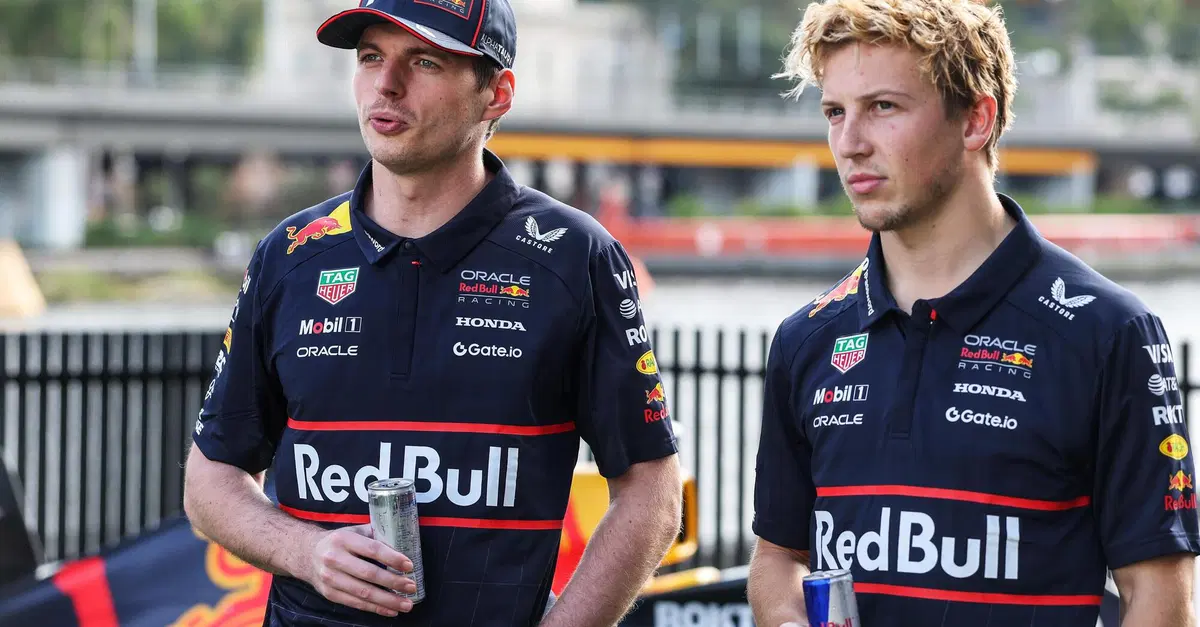 F1. Ex Red Bull difende Lawson: "Non passi dall'essere un eroe al peggiore pilota in due gare. Solo Verstappen pu&ograve; guidare la RB21"