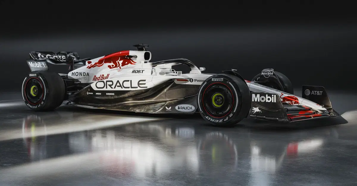 F1. Red Bull dice addio ad Honda e si tinge di bianco per il GP del Giappone 2025. Haas omaggia la fioritura dei ciliegi