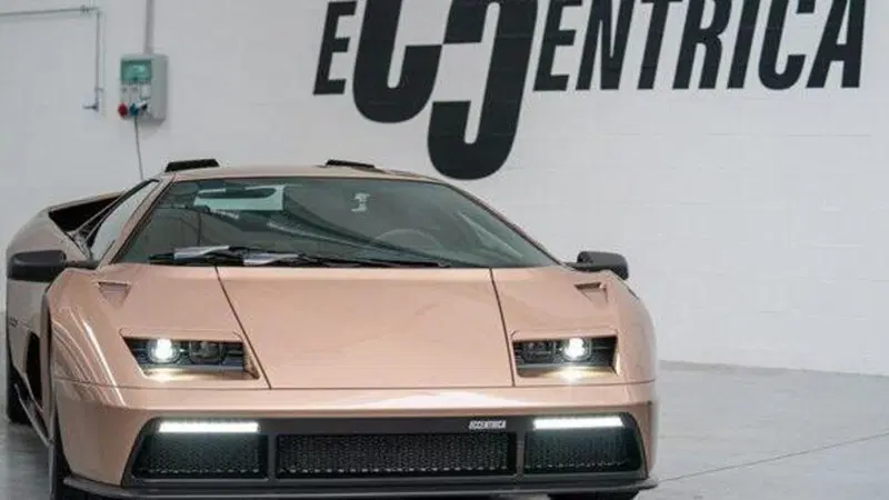 ECCENTRICA V12 2025 il restomod di Lamborghini DIABLO approvato da Maurizio Reggiani [VIDEO]