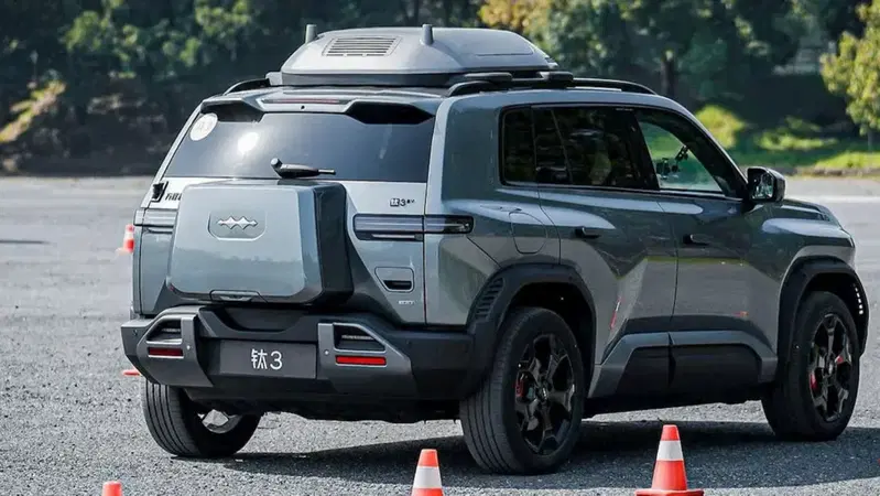 BYD ha l'auto con il drone a meno di 20k: ecco la Tai 3