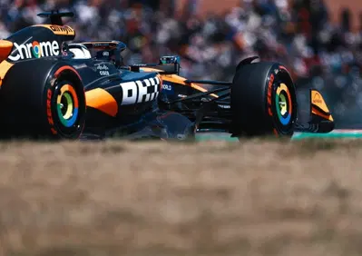 F1. McLaren, in testa nel venerdì in Giappone ma Norris e Piastri temono Mercedes: Russell avversario temibile