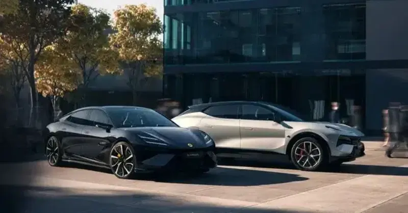Lotus Eletre e Emeya MY2026 con personalizzazioni e prestazioni estreme