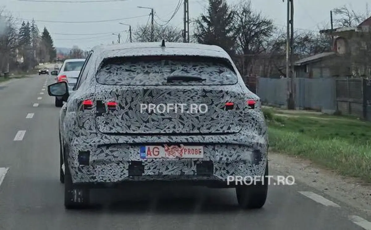 Dacia lavora ad un'auto di segmento C che costerà poco (3)
