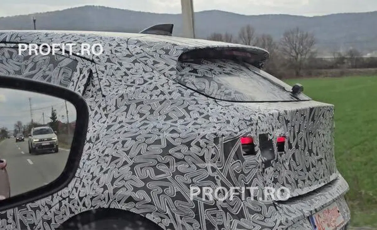 Dacia lavora ad un'auto di segmento C che costerà poco (4)