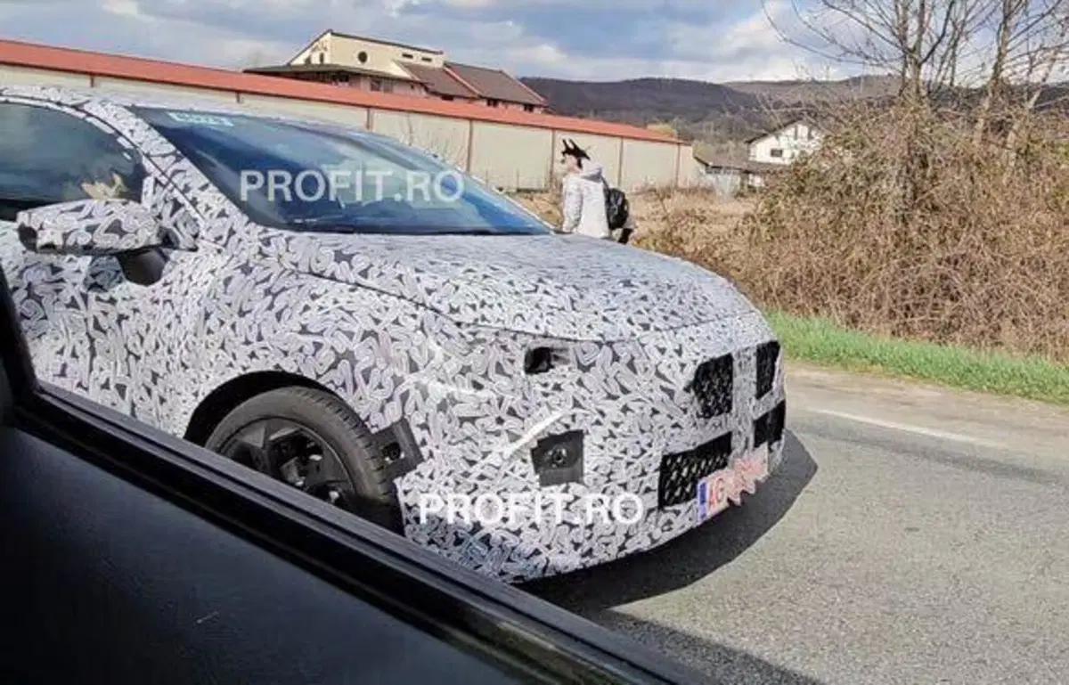 Dacia lavora ad un'auto di segmento C che costerà poco (5)