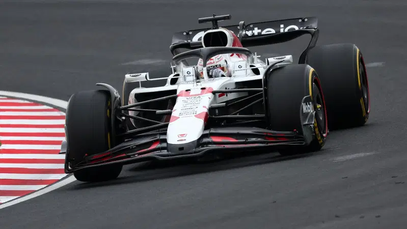 F1. Davvero la Red Bull &egrave; la terza o quarta forza in pista, come dice Fernando Alonso esaltando Max Verstappen?