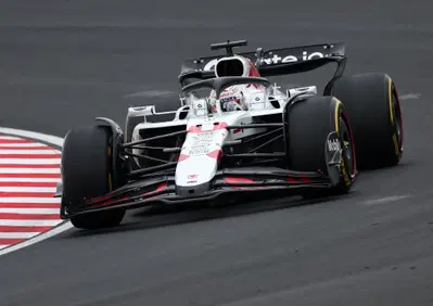 F1. Davvero la Red Bull è la terza o quarta forza in pista, come dice Fernando Alonso esaltando Max Verstappen?