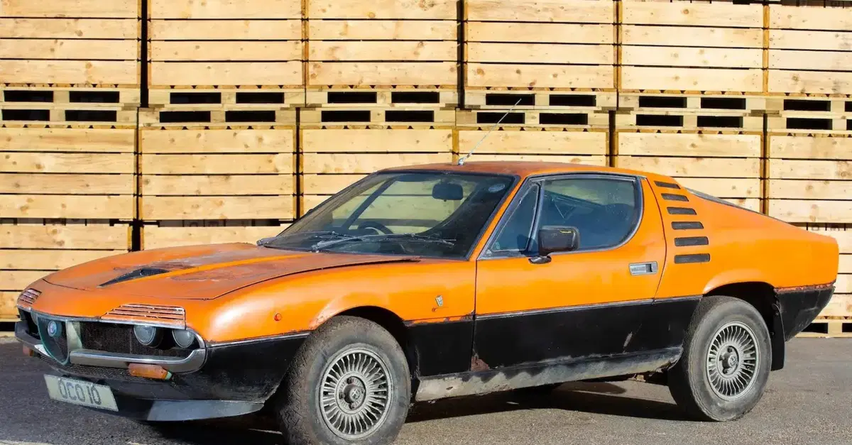Un'Alfa Romeo Montreal riemerge dopo 38 anni: la coup&eacute; con un passato rock