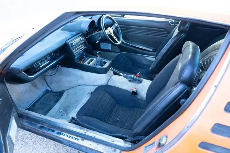 Gli interni dell'Alfa Montreal