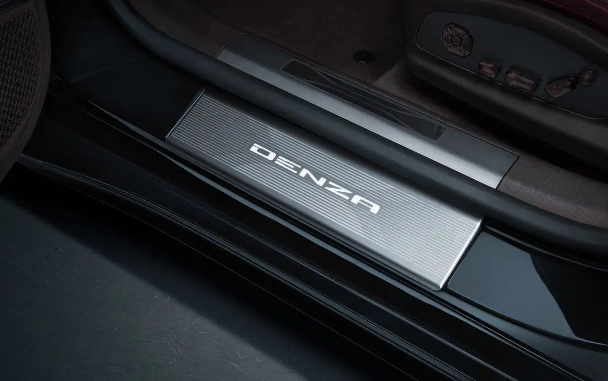 BYD Denza Z9 GT: oltre il parcheggio "impossibile" c'è di più (e lo zampino di Mercedes) (33)