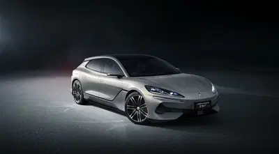 BYD Denza Z9 GT: oltre il parcheggio "impossibile" c'&egrave; di pi&ugrave; [VIDEO]