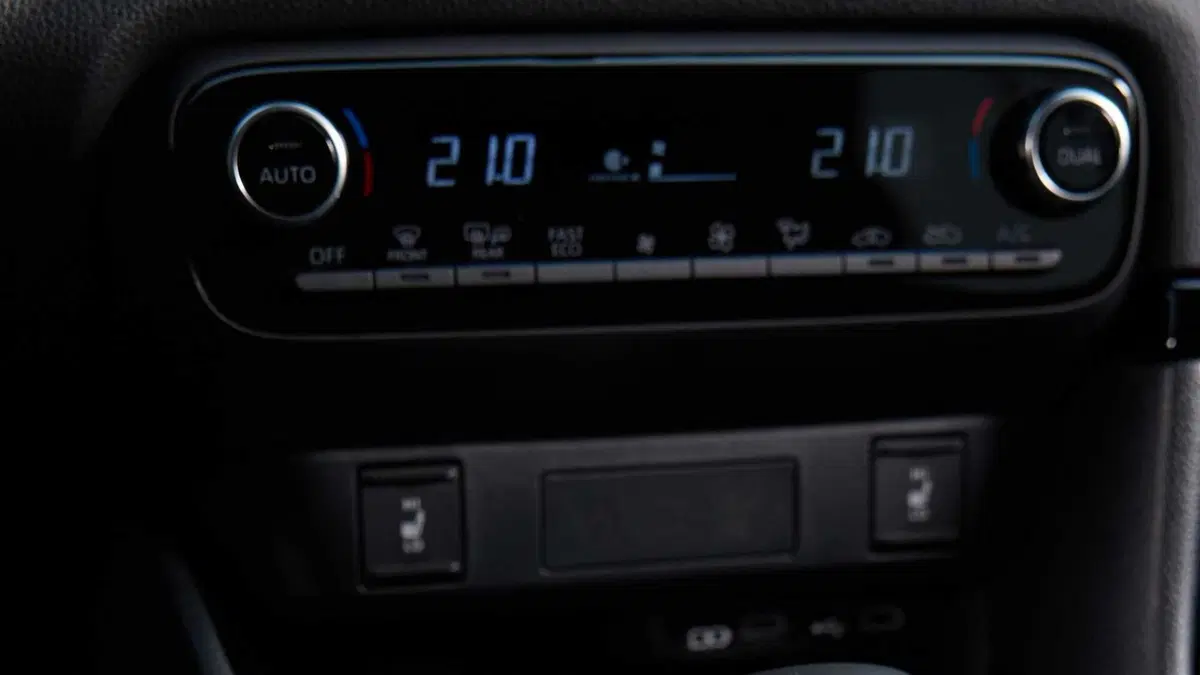 Toyota Yaris 130 Lounge (16)
