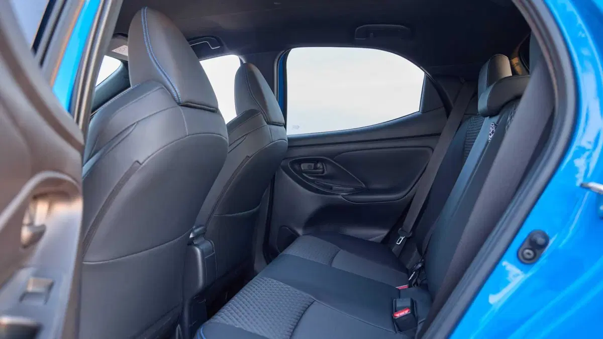 Toyota Yaris 130 Lounge (9)