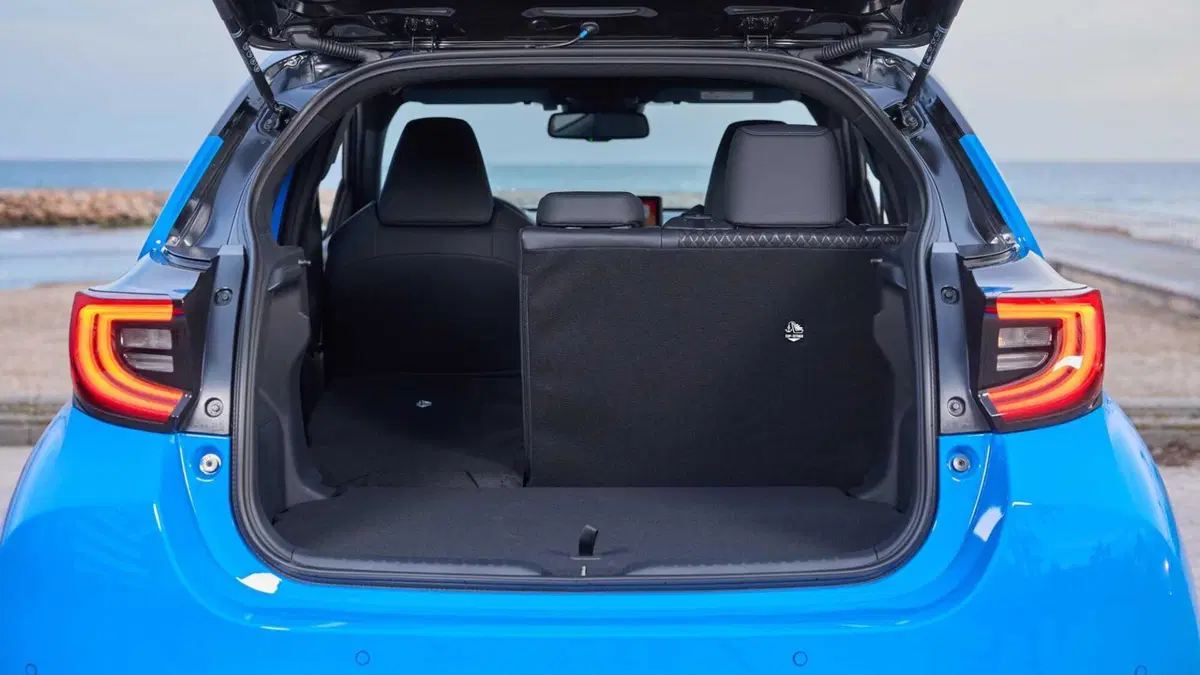 Toyota Yaris 130 Lounge (10)