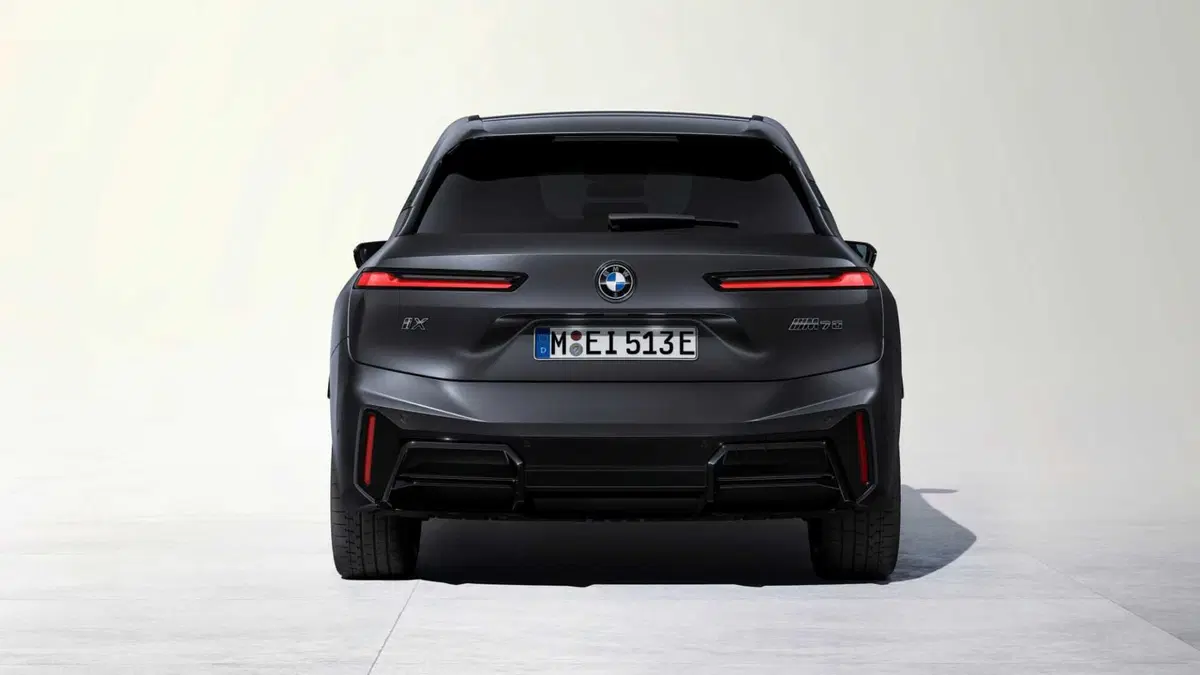 BMW iX M70 (5)
