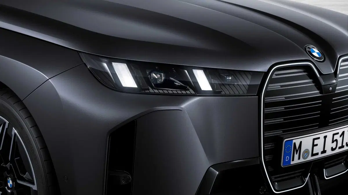 BMW iX M70 (14)