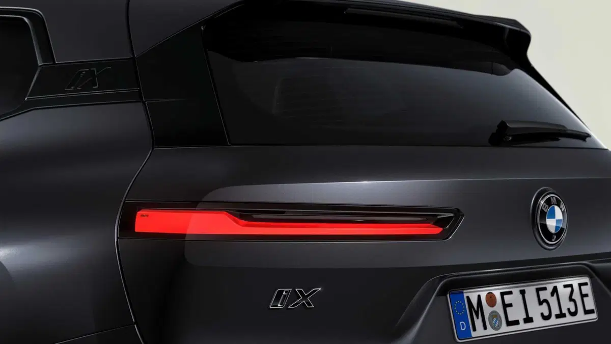 BMW iX M70 (15)