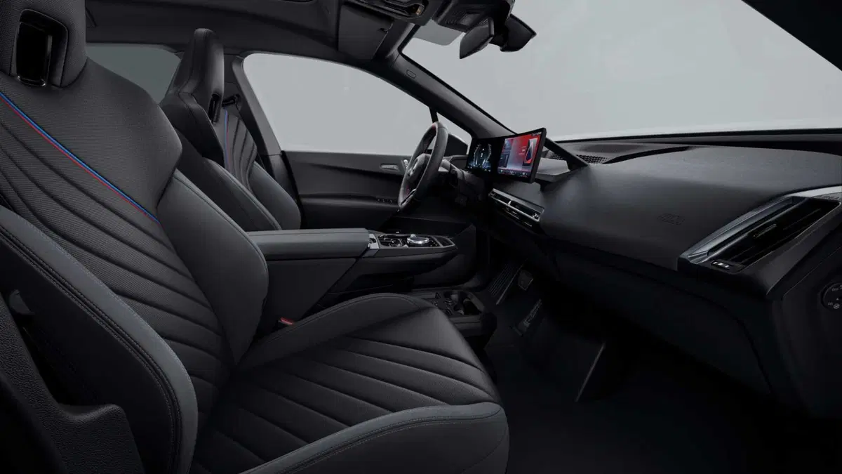 BMW iX M70 (7)