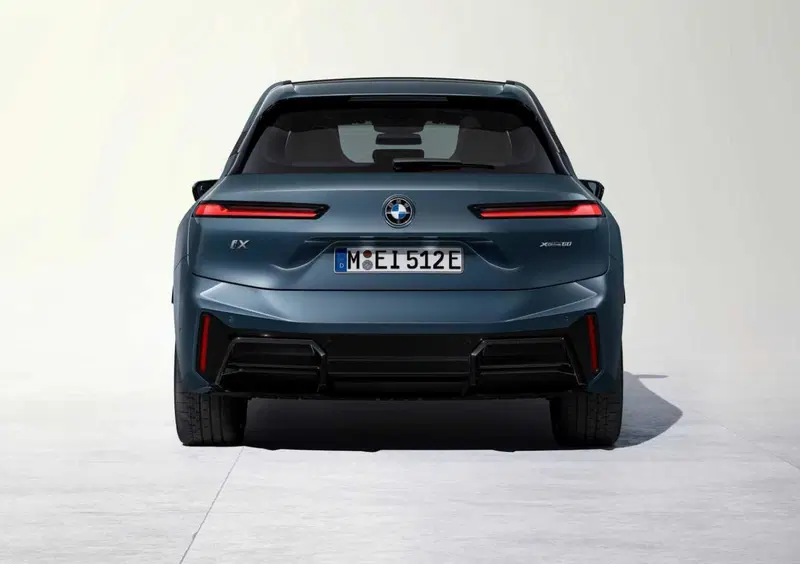 BMW iX (2021-->>) (5)