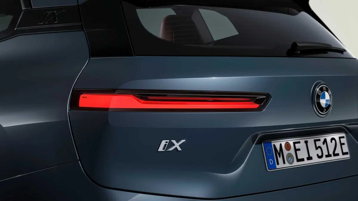 BMW iX xdrive40 (19)