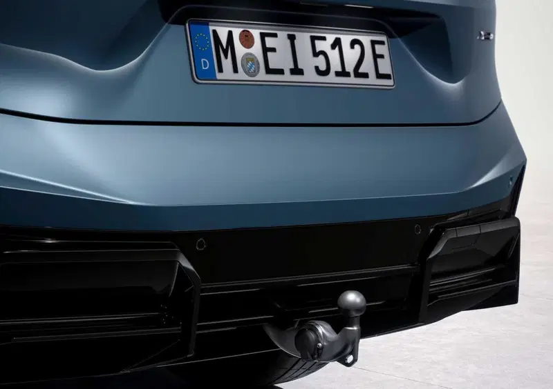 BMW iX (2021-->>) (18)