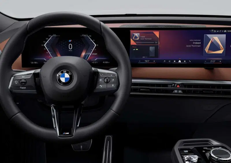 BMW iX (2021-->>) (7)