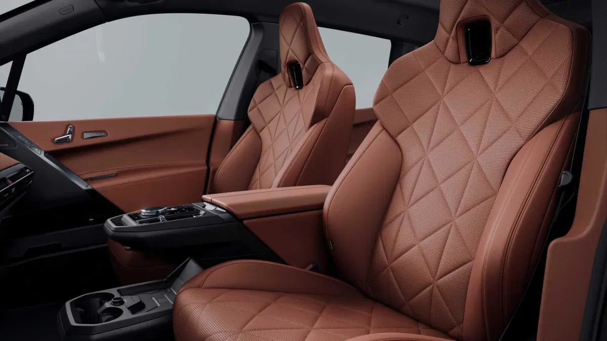 BMW iX xdrive40 (9)