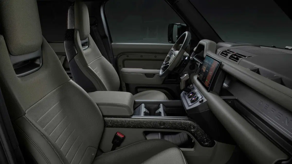 Land Rover Defender 110 4.4 V8 mhev Octa awd 635cv auto (13)