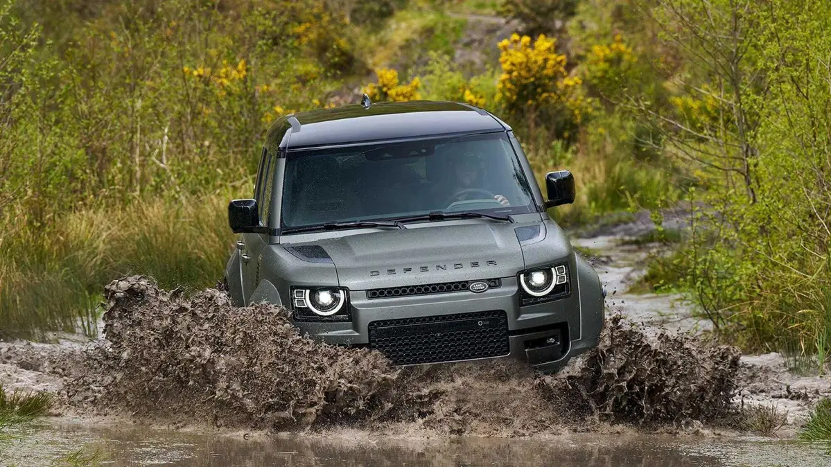 Land Rover Defender 110 4.4 V8 mhev Octa awd 635cv auto (5)