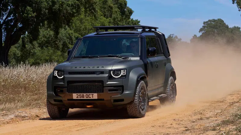 Land Rover Defender 110 4.4 V8 mhev Octa awd 635cv auto