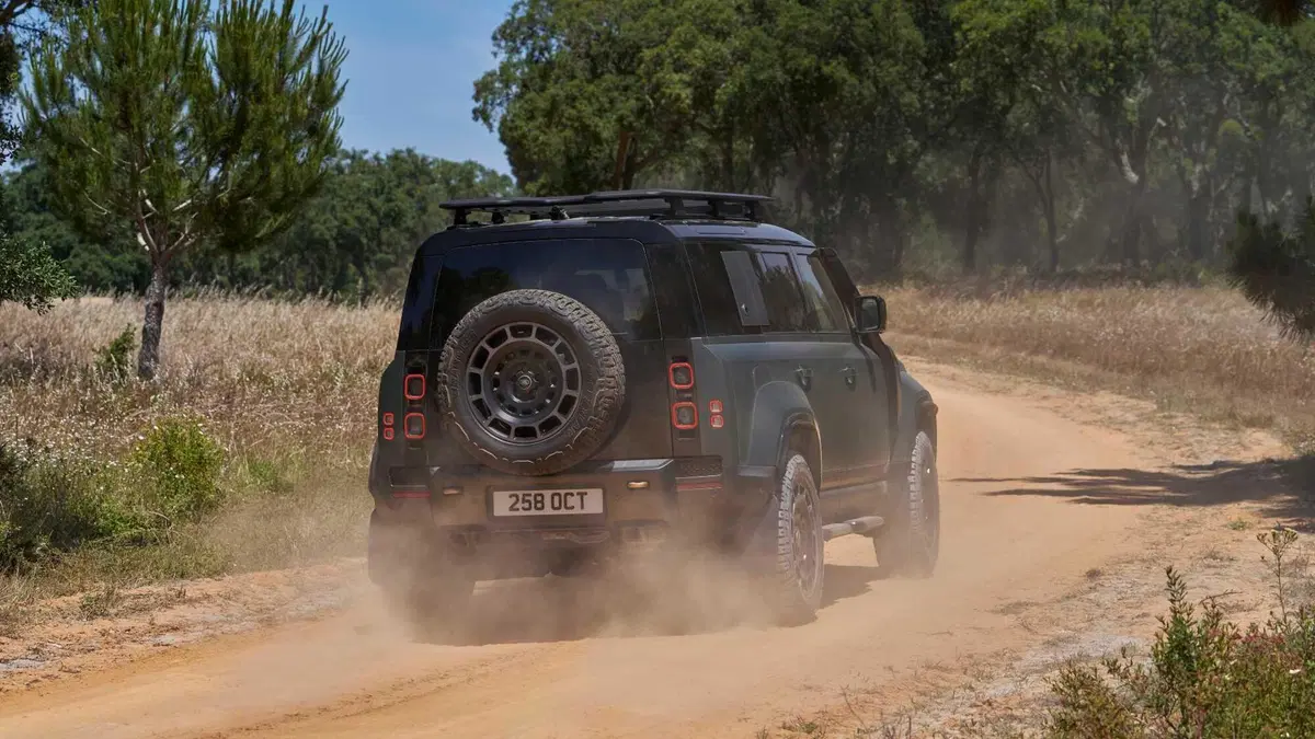 Land Rover Defender 110 4.4 V8 mhev Octa Edition One awd 635cv auto (7)