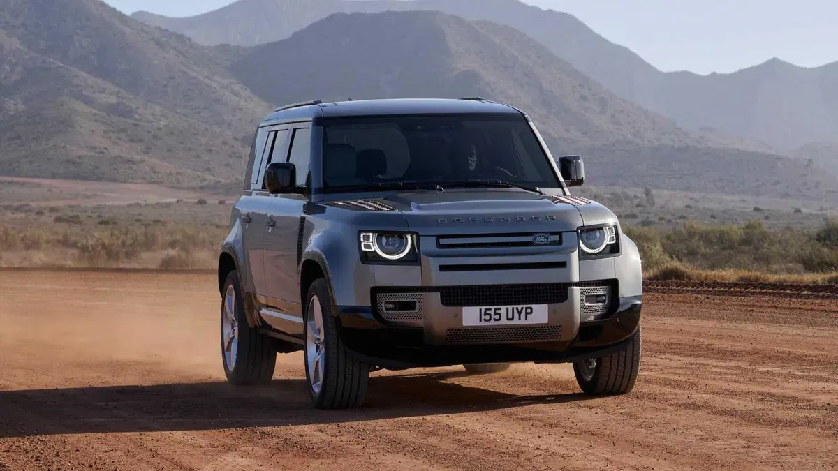 Land Rover Defender 90 2.0 SD4 AWD Auto S (2)