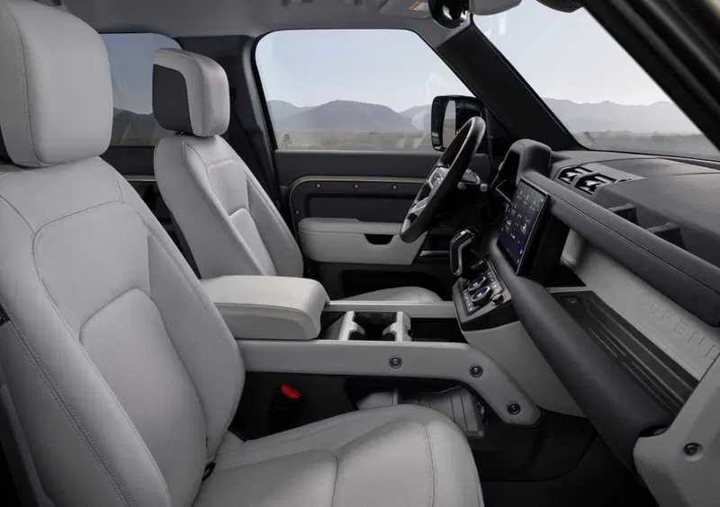 Land Rover Defender (11)