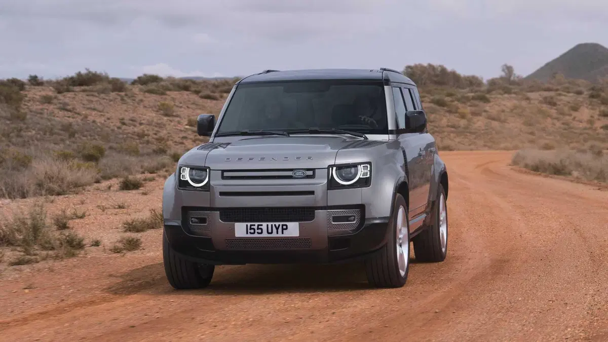 Land Rover Defender 90 2.0 SD4 AWD Auto S (4)