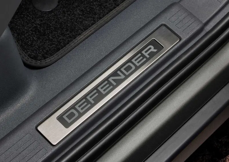 Land Rover Defender (19)