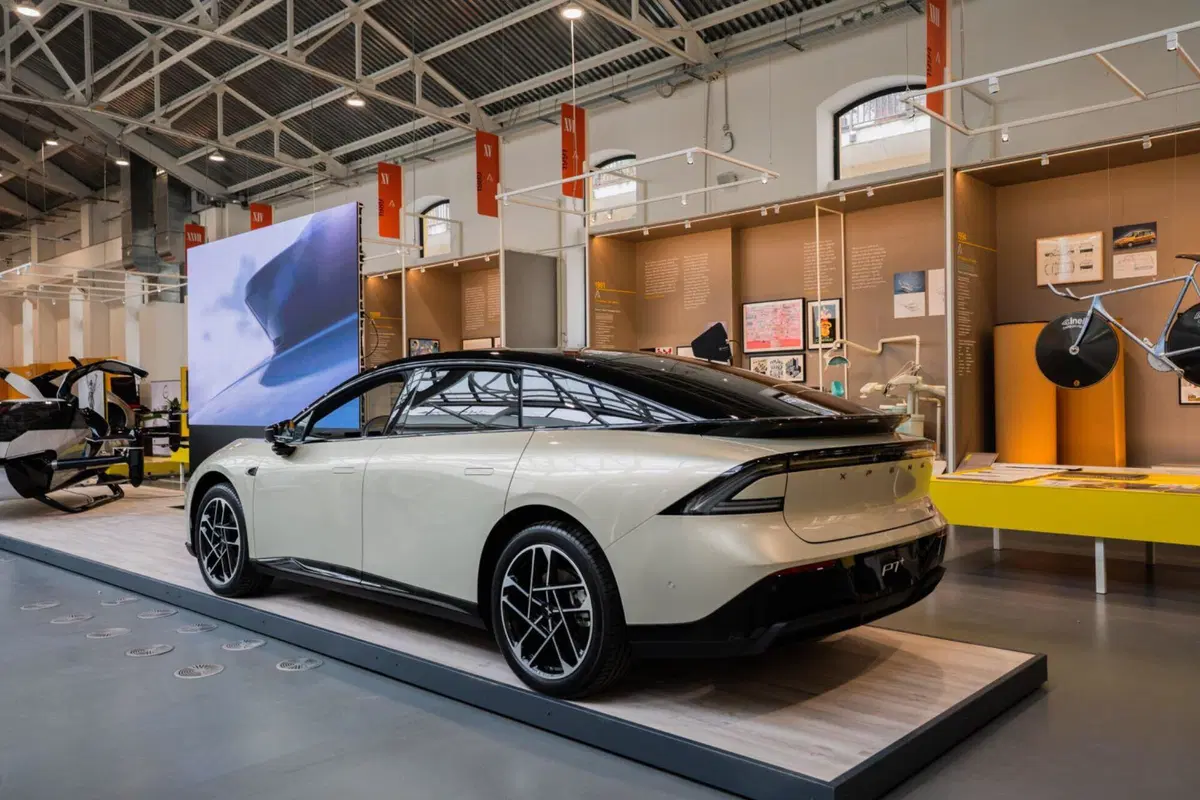 XPeng: a Milano il debutto ufficiale della berlina P7+, nuovi Suv e il nuovo robot umanoide  (3)