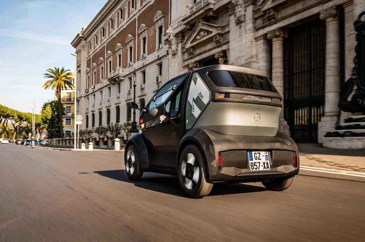 Renault Mobilize Duo per le strade di Roma (8)