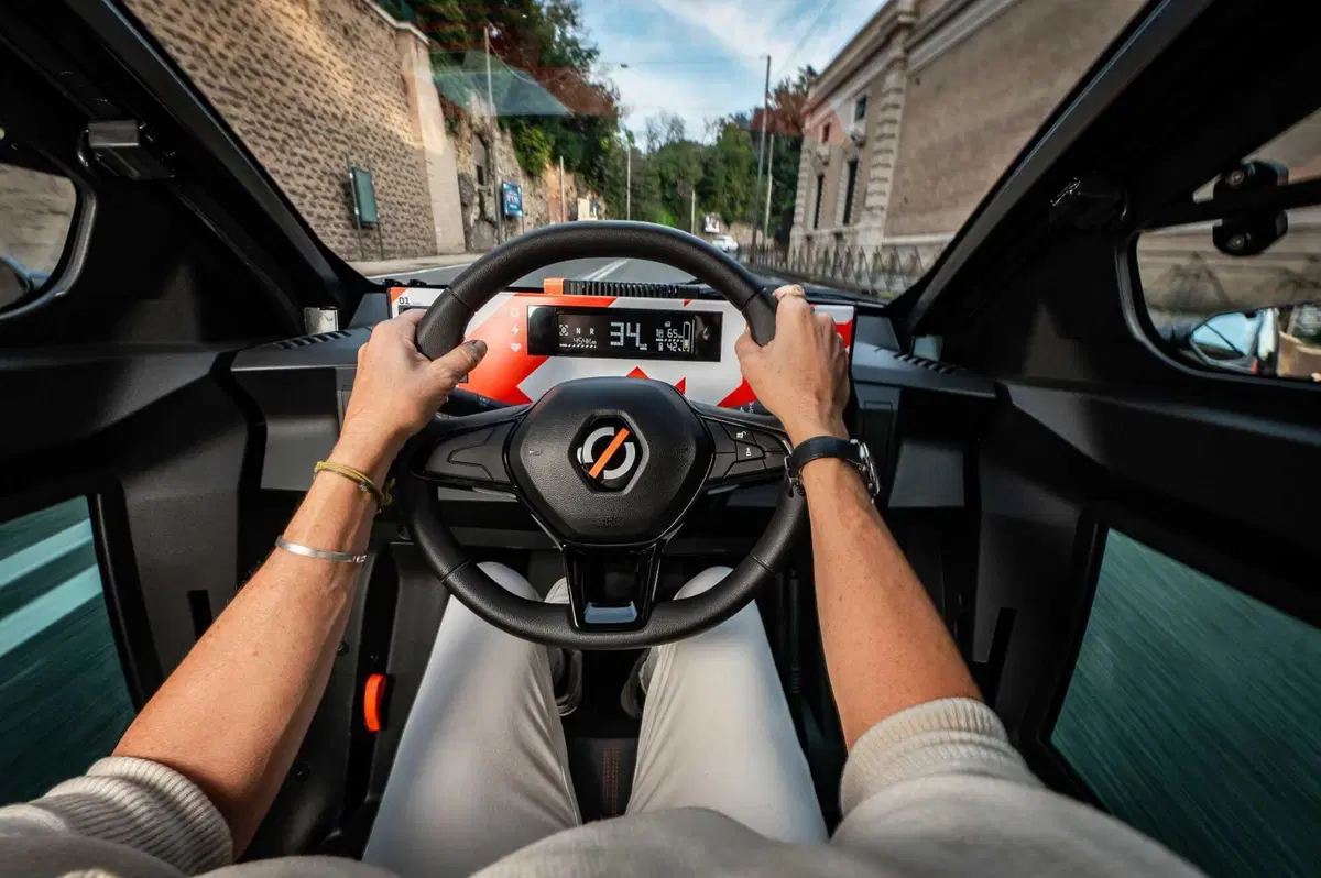 Renault Mobilize Duo per le strade di Roma (10)