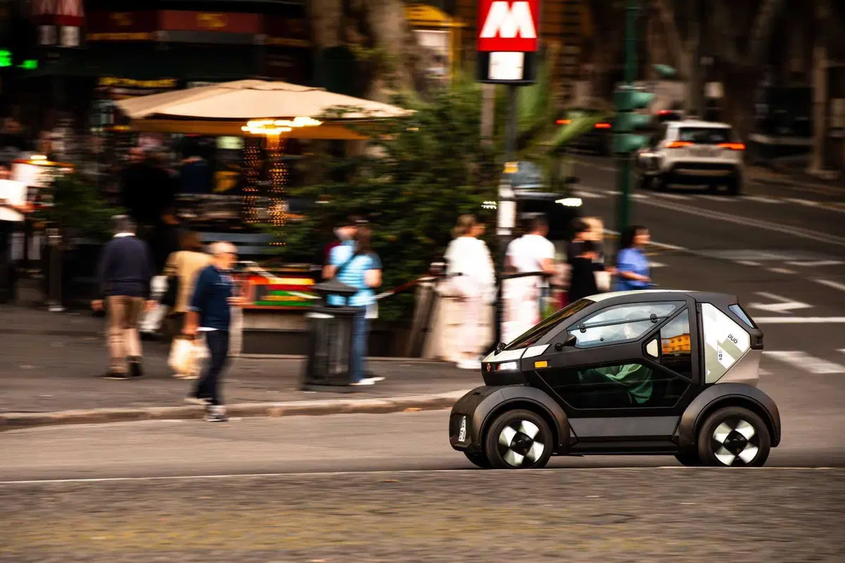 Renault Mobilize Duo per le strade di Roma (12)