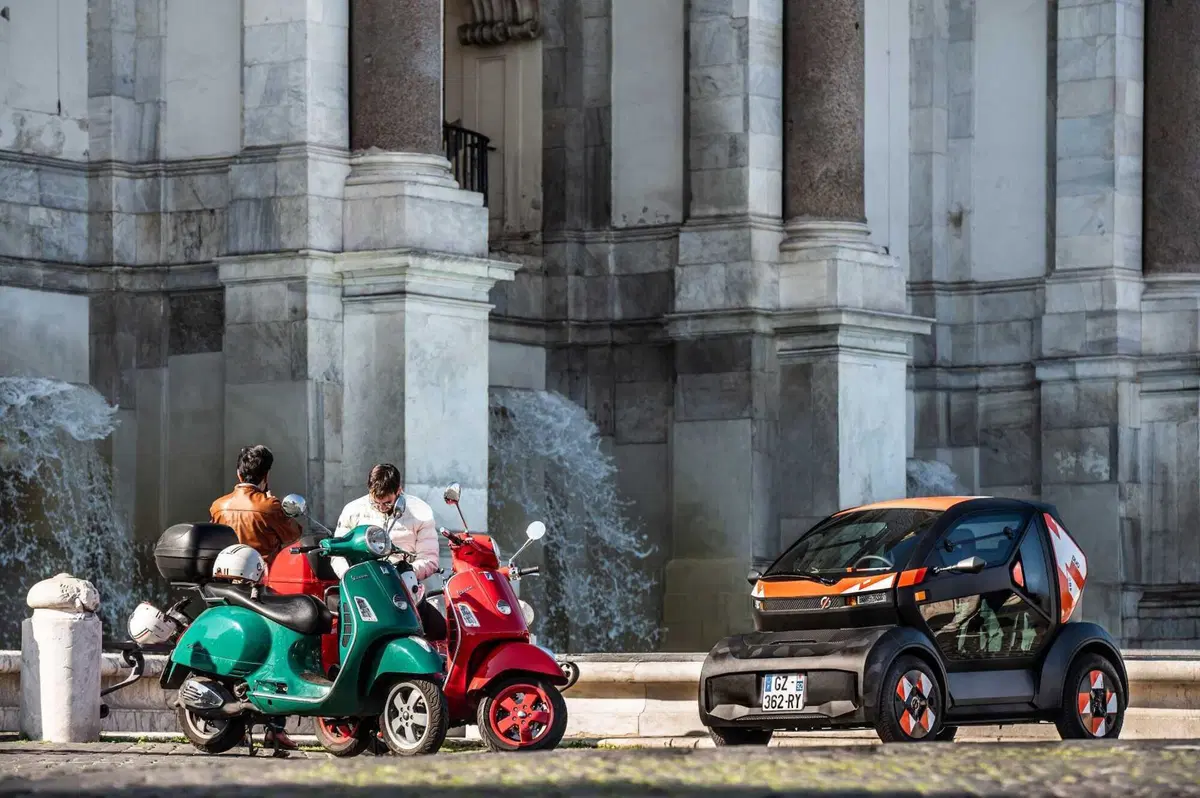 Renault Mobilize Duo per le strade di Roma (23)